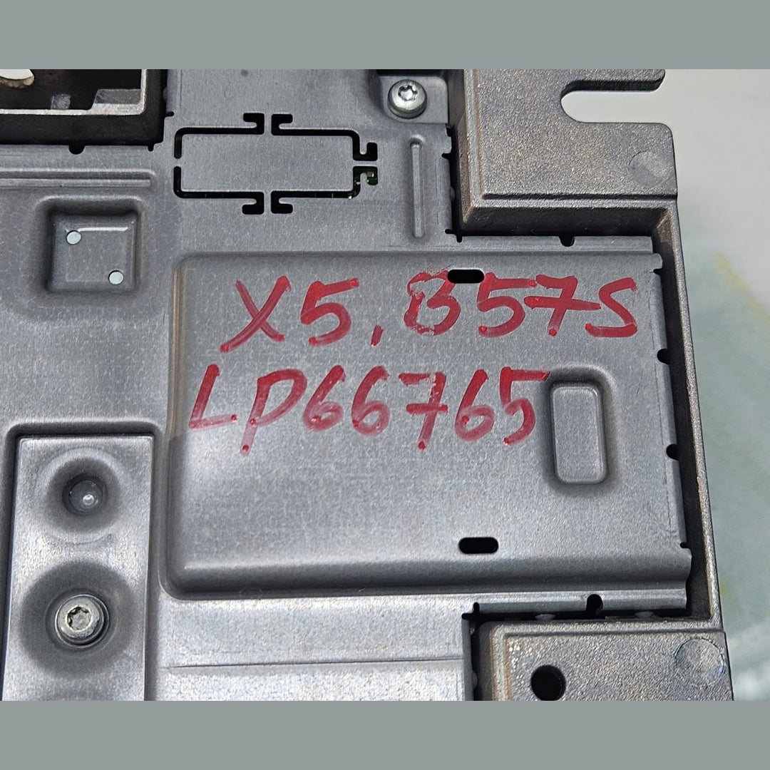 OEM BMW G05 G06 G07 8 G14 G15 Amplifier Module Amplifier BOOSTER ALEV3 9832611