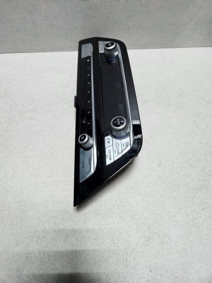 2017-2020 BMW 530i Ac Panel Control 5A09B29 G30 5 Series