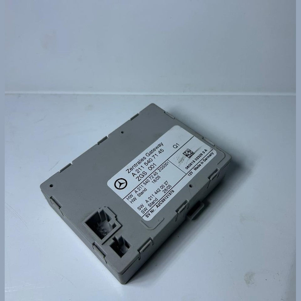 2004-2008 Mercedes-Benz E classCLS350 Central Gateway Control Module A2115407145