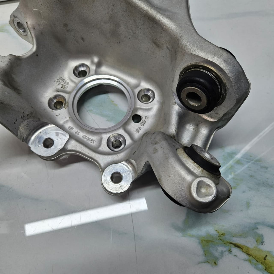 2020-2022 BMW 8 Series F93 M8 Gran Coupe Rear Wheel Hub 8092982