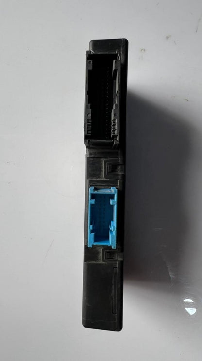2013-2015 BMW 750i Central Gateway Module 9299591 F01, F02, F03, F06, F07, F10, 