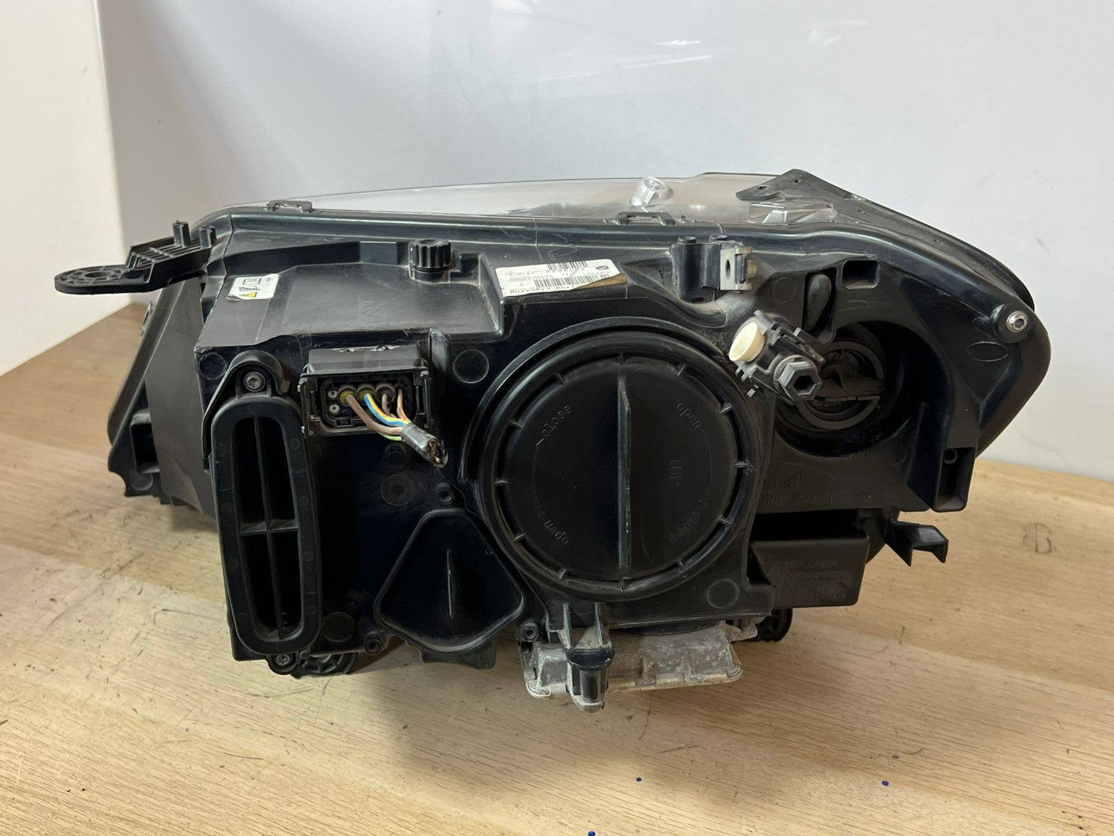 2011-2014 BMW Xenon Headlight Assembly 7219622 X3 F25, right passenger side