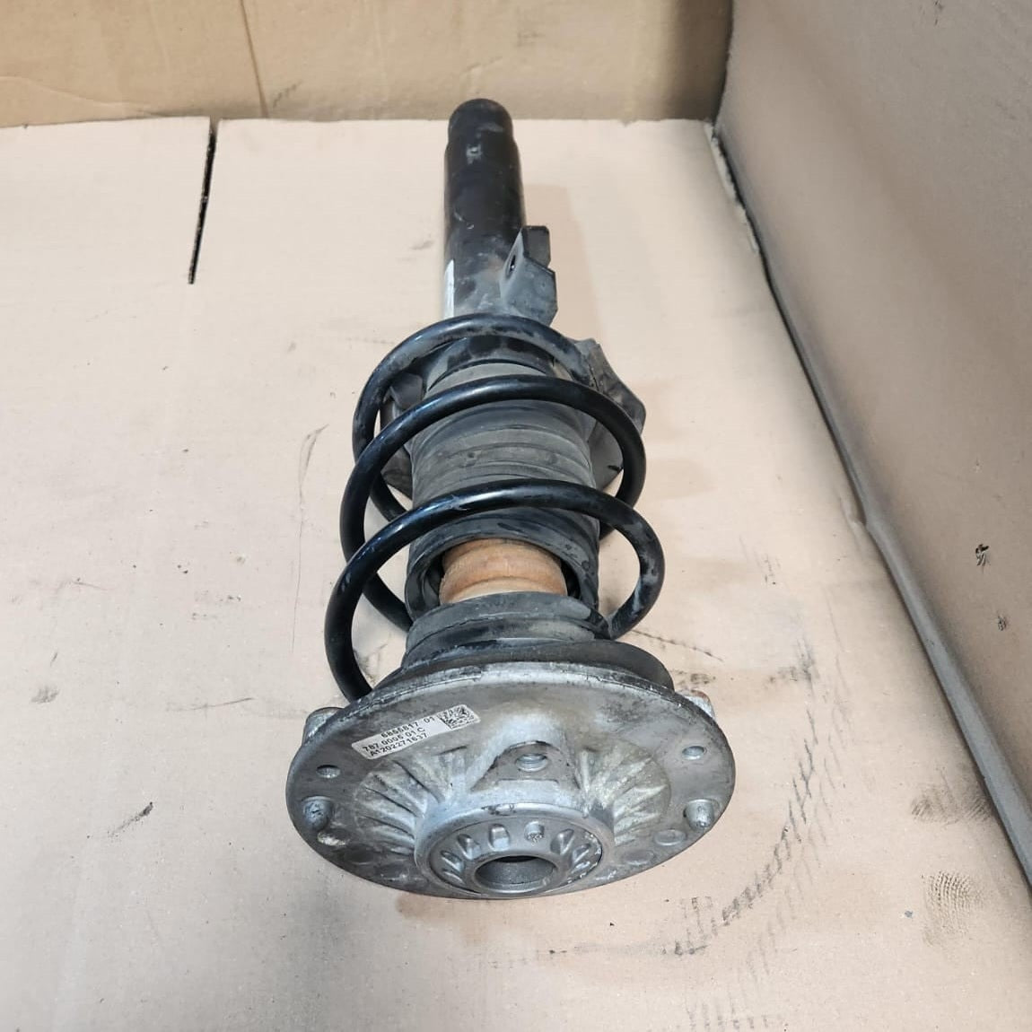 2012-2015 BMW 320i Spring Strut Front Assembly 6791551 3-Series F30 F30 LCI 