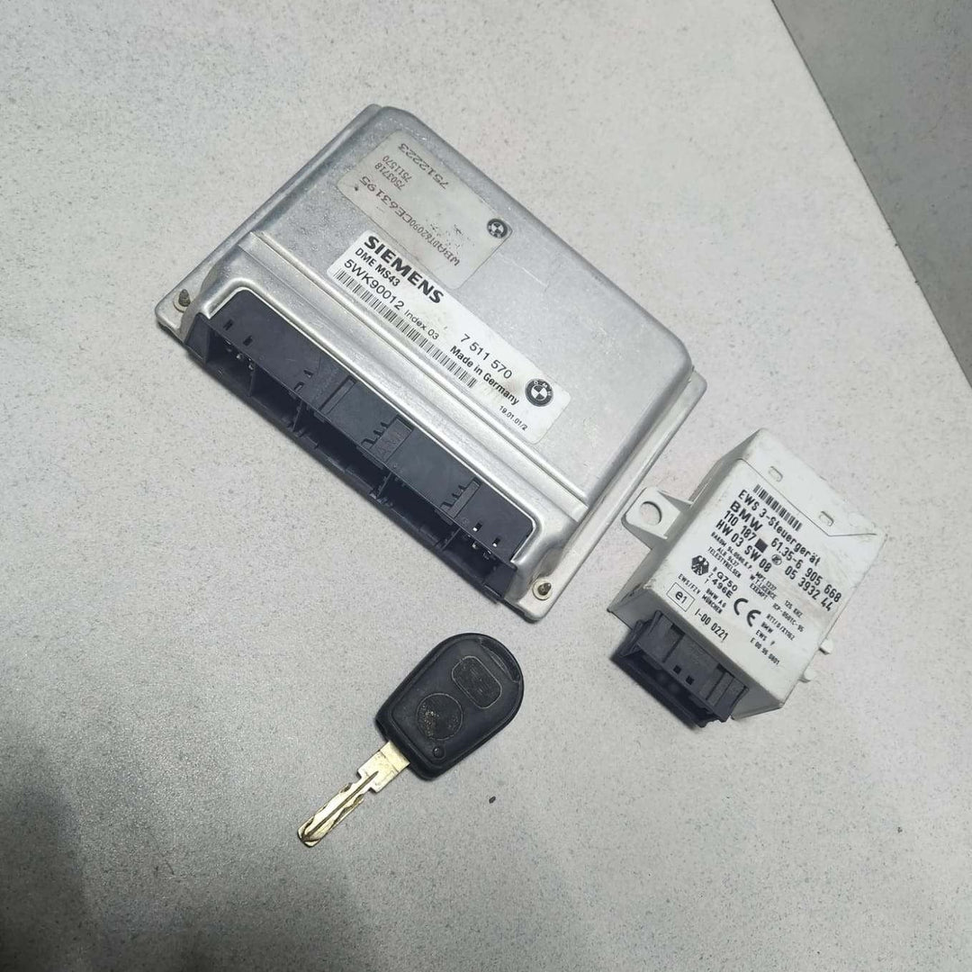 2001-2005 BMW 325i Engine Control Module MS437511570 E46 325i 330i E39 525i 530i