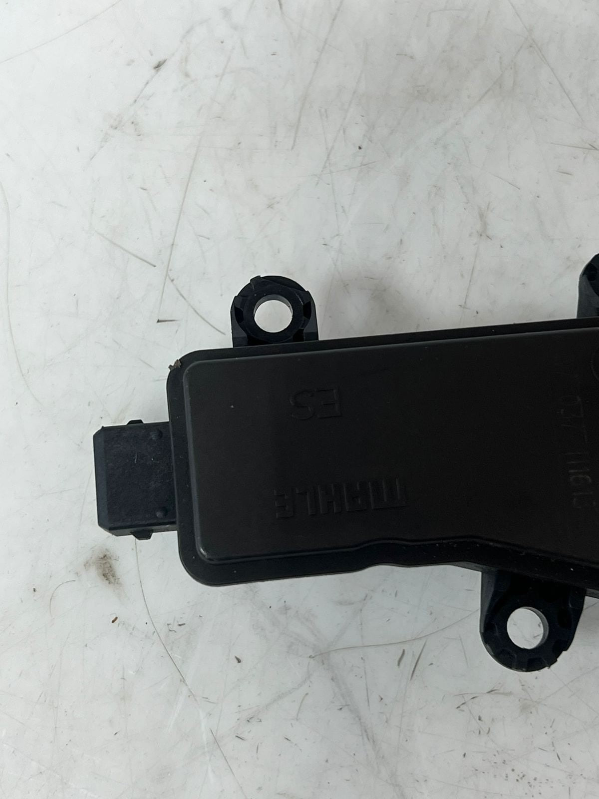 2006-2008 BMW 750Li 7' E60 E61 E70 E65 E66 E67 Intake Manifold Actuator 7537998