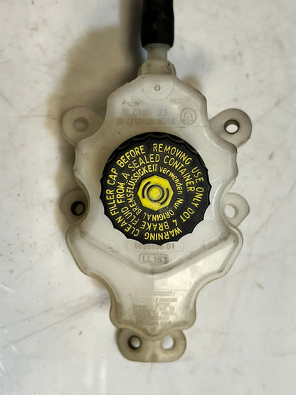 2022-2025 BMW iX 120 40 XDRIVE Brake Fluid Reservoir Expansion Tank 6898196 OEM