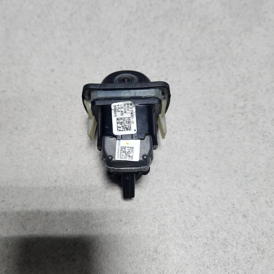 BMW Rear View Camera 9240351 F10 F11 F20 F21 F22 F23 F30 F31 F32 F34 F36 F82 M4 
