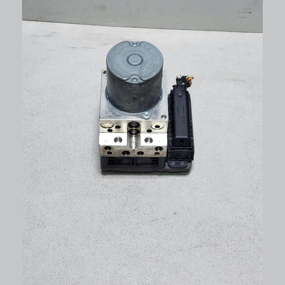 BMW Abs Brake Pump ASSEMBLY 4WD ACC 6798122 F01 F02 750LI 2008-2012