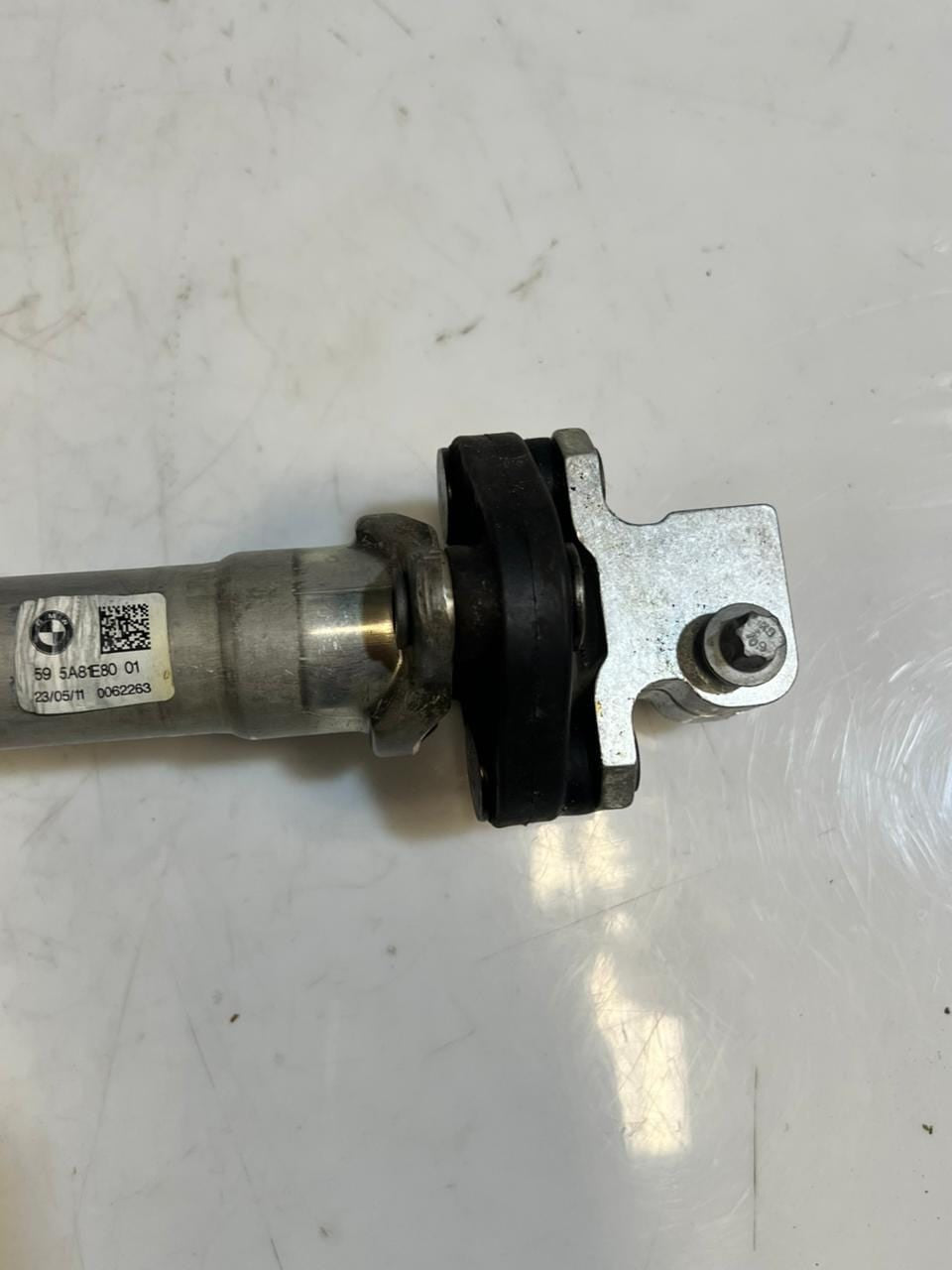 2022-2024 BMW iX I20 xDrive40 Steering Shaft 5A81E80 OEM