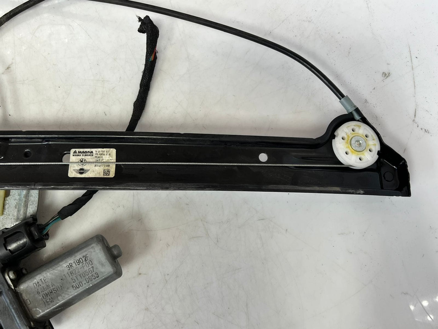 2011-2016 Mini Cooper Countryman Front Right Window Regulator With Motor 9800566