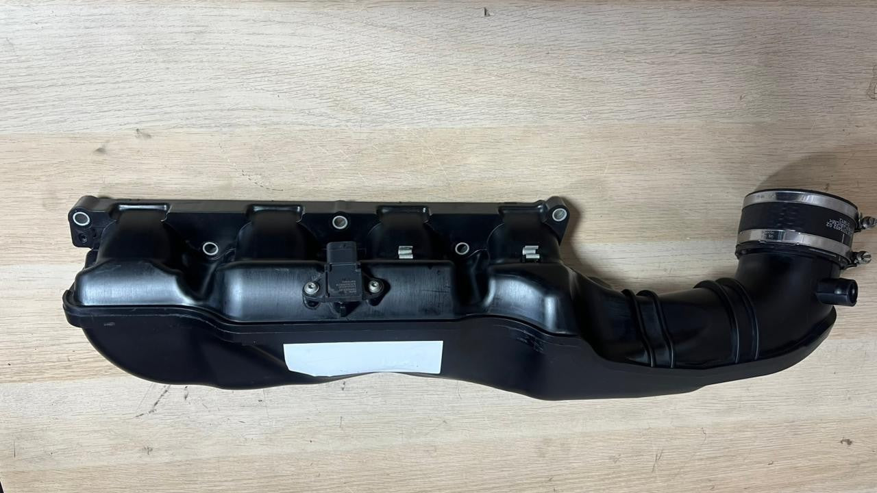 2012-2016 BMW M5 4.4L - Intake Manifold 7843274 RIGHT