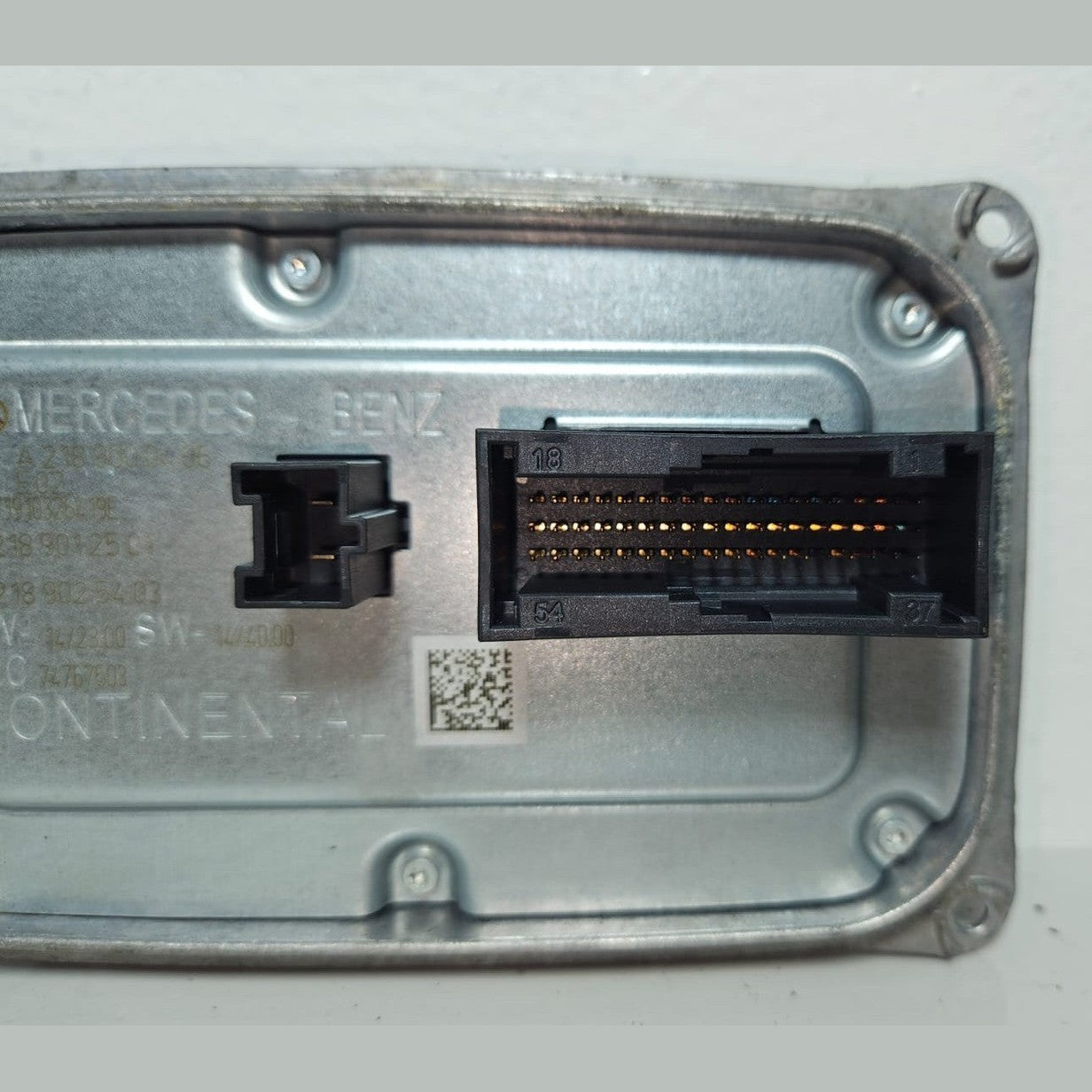 14-18 Mercedes W218 CLS Headlight Ballast Control Module A218 9000406 OEM