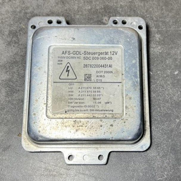 Mercedes W211 E-Class Xenon Light Headlight Control Module Unit A211 8705585 OEM