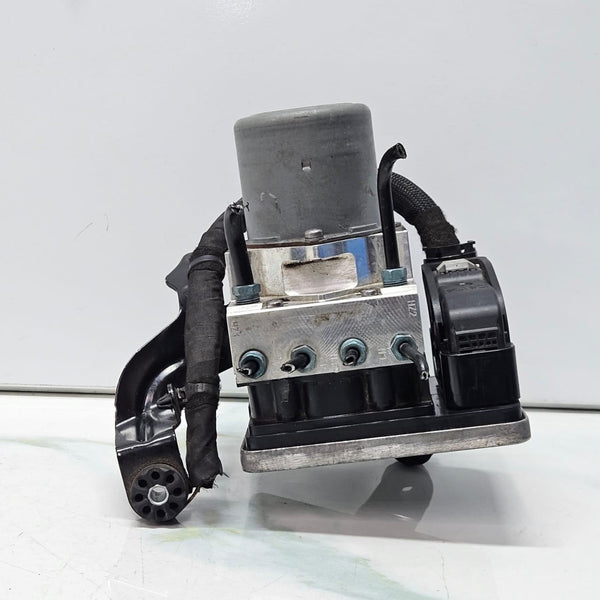 2016-2020 BMW G30, G32, G11, G12, G01 X3 Abs Dsc Pump Control Module 6876246 OEM