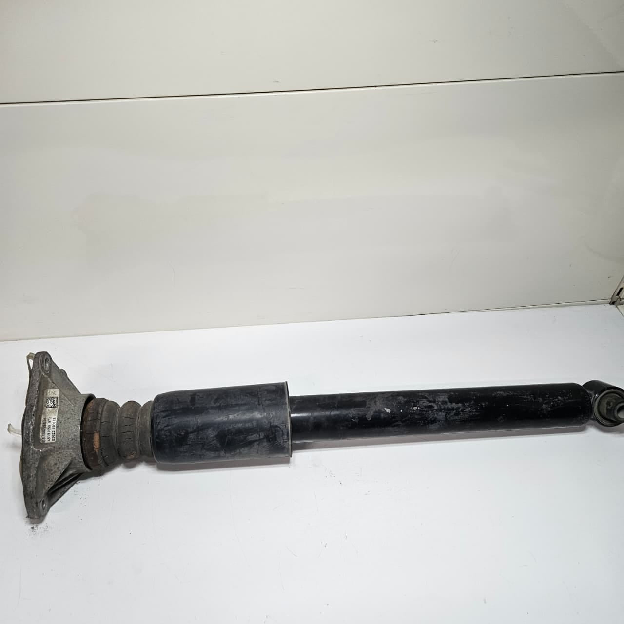 2016-2017 BMW 3 Series F30 320i Rear Shock Absorber 6873799