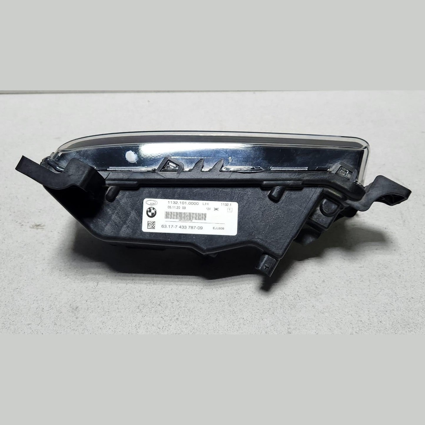 2020-2024 BMW 320i Fog Light LED Left 7433787 3 Series G20 G21 and 2 Series F44