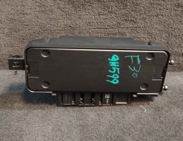 BMW F20 F21 F30 F32 srs CONTROL MODULE / SRS ECU P/N - 6826983