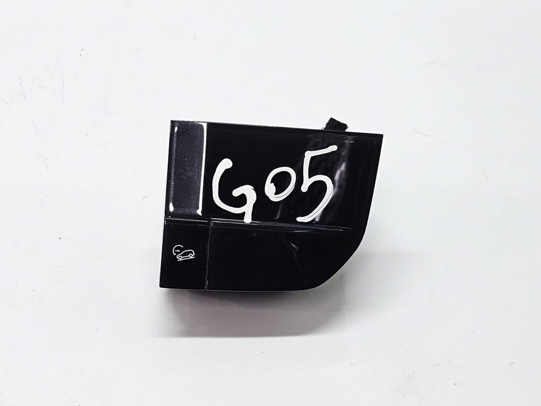 9495372-2020-2023 BMW X6 G06 G05 Hill Descent Control Switch OEM