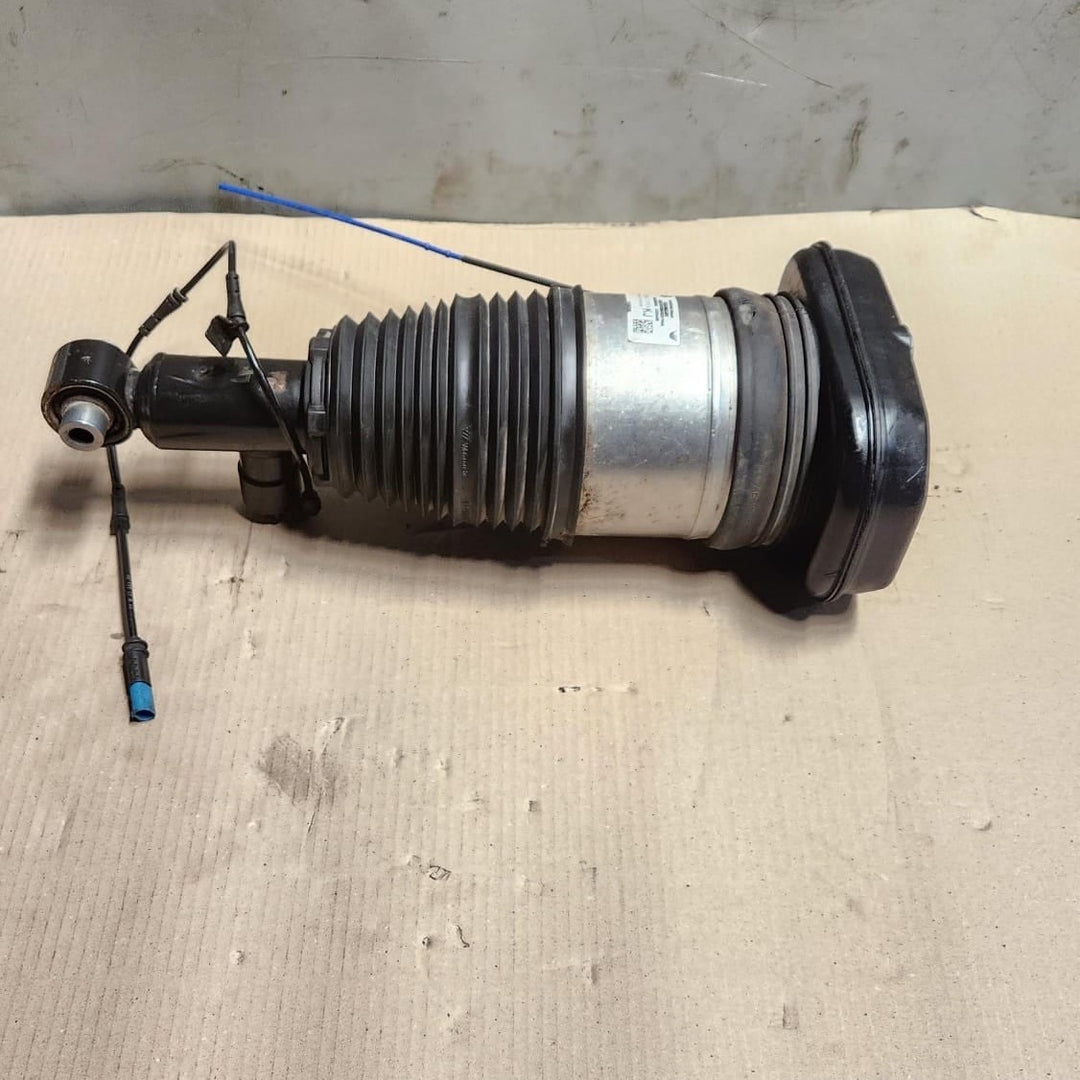 2022 BMW i4 Air Suspension Shock Absorber 5A49DD4 i4 G26 M50 REAR RIGHT 