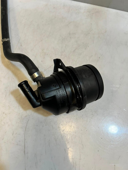 BMW 328i E81 E87 E90 E92 F06 F13 F12 F10 Power Steering Fluid Reservoir 6767161
