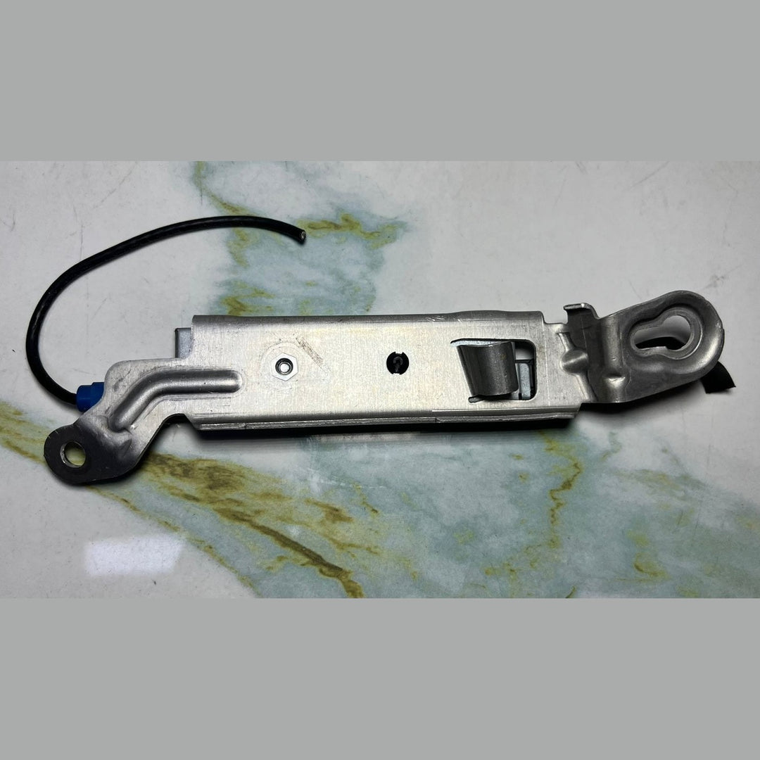 2014 Mercedes S550 Antenna Amplifier A1669061300 A-Class W176 and S-Class W222