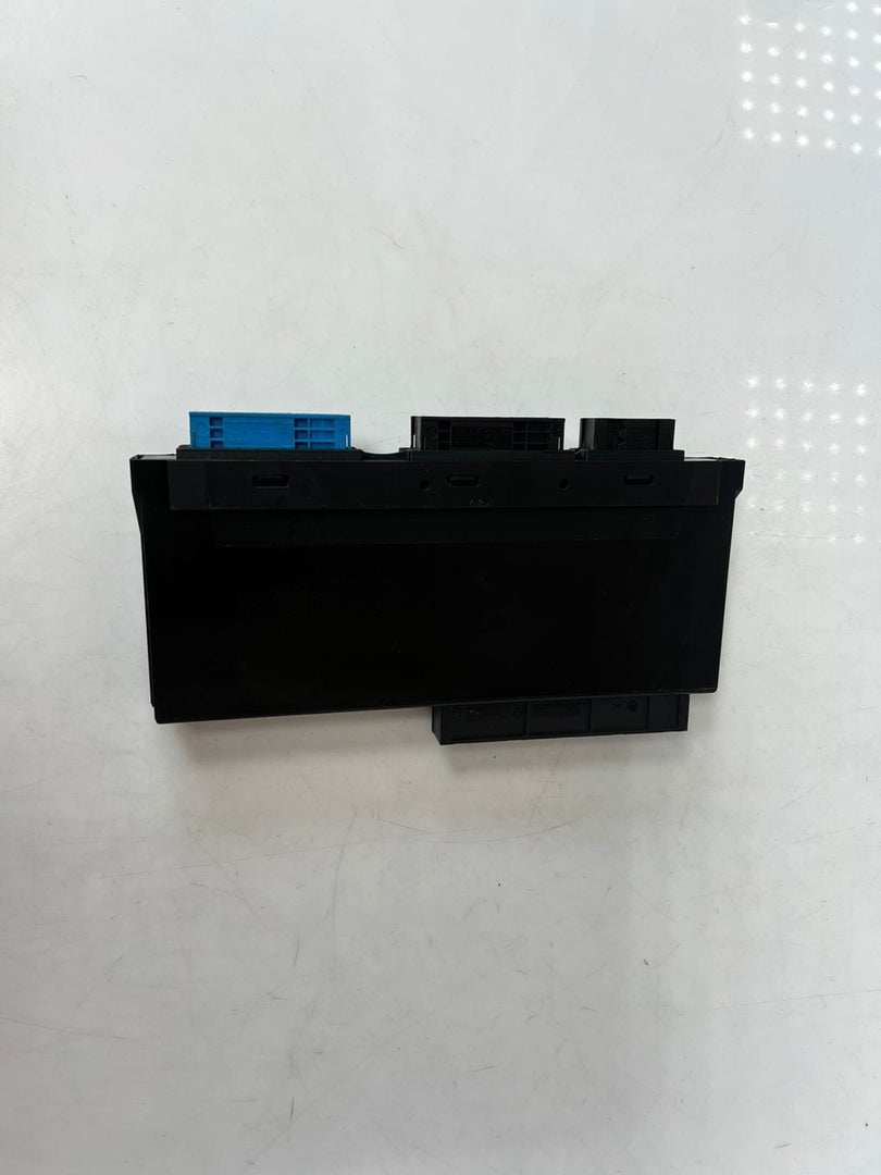 2010-2016 BMW 5 Series F10 520d, 528i Body Control Module BCM 9393667 OEM