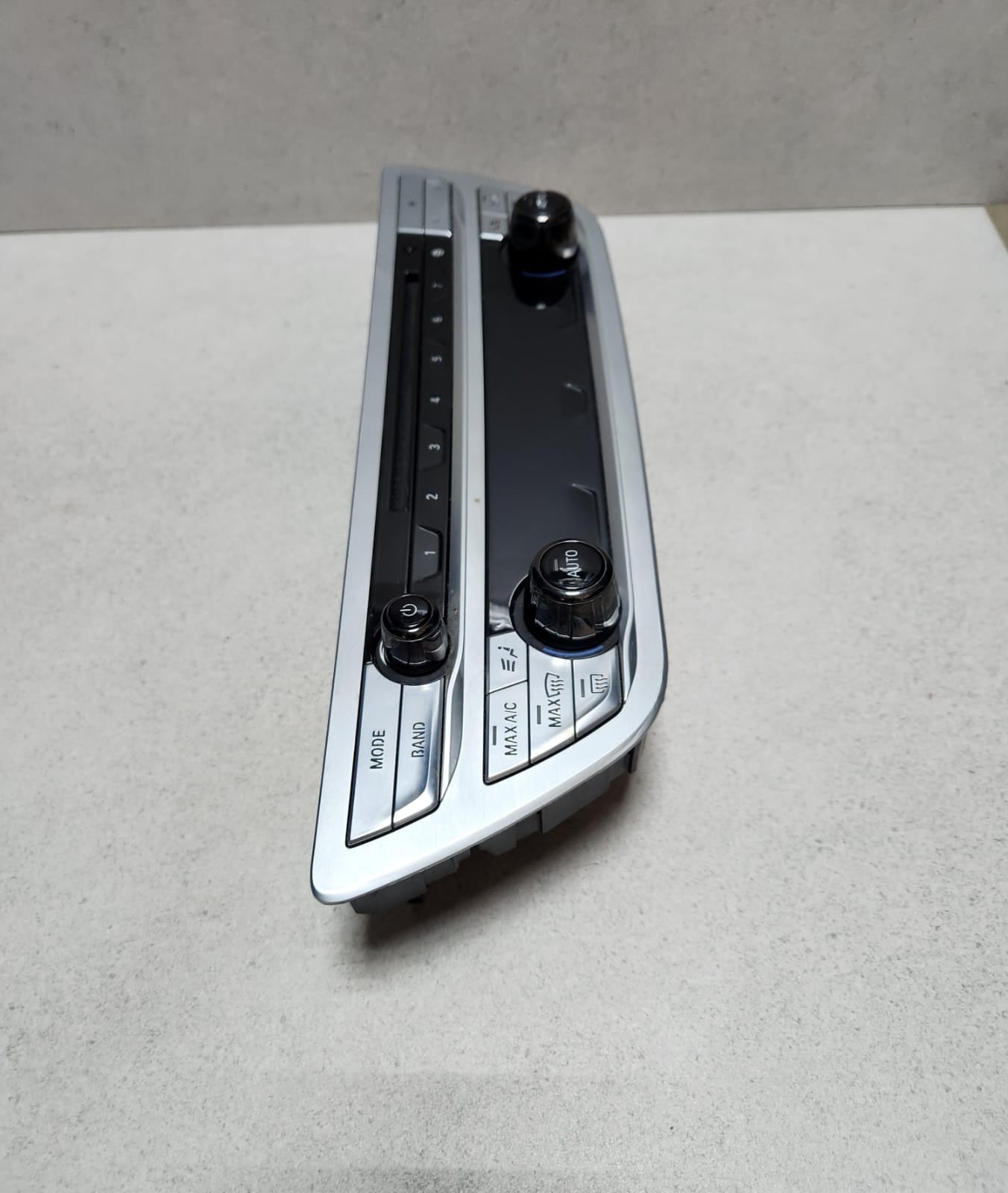 2017-2019 BMW 740i Climate Control Panel 6819174 7 Series G11 LCI and G12 LCI 