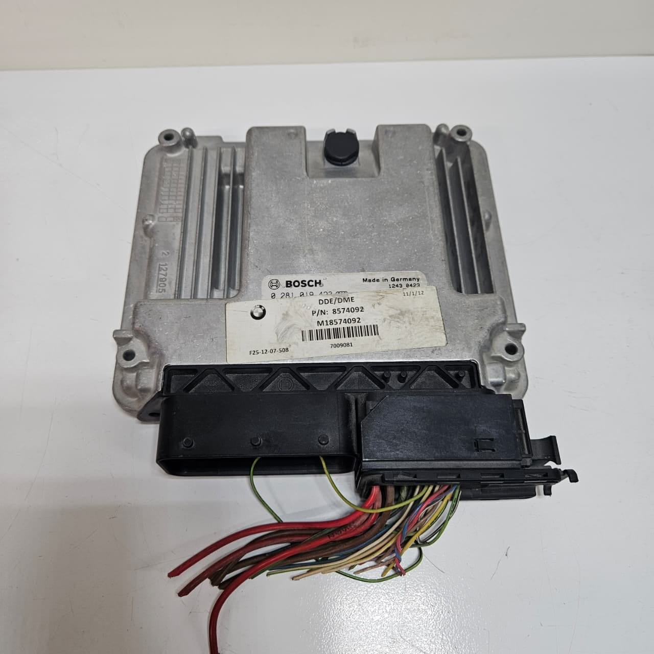 OEM BMW F10 520D Engine ECU DDE N47 BOSCH engine 8574092