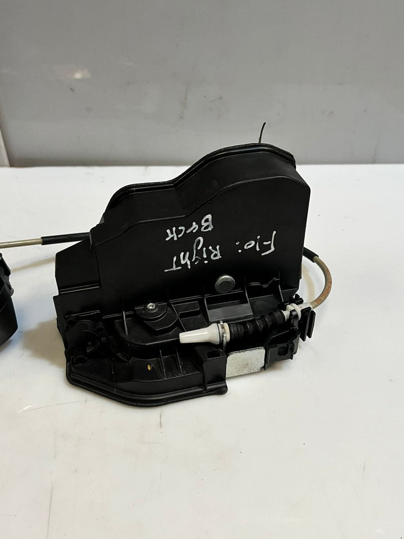 2012-2016 BMW 328i F10 X1 X3 X5 X6 Rear RIGHT Door Lock Actuator 7229460 OEM