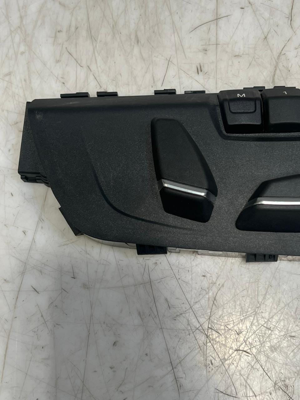 2012-2018 BMW X5 F15 F32 F33 manual transmission Seat Adjustment Switch 9347406