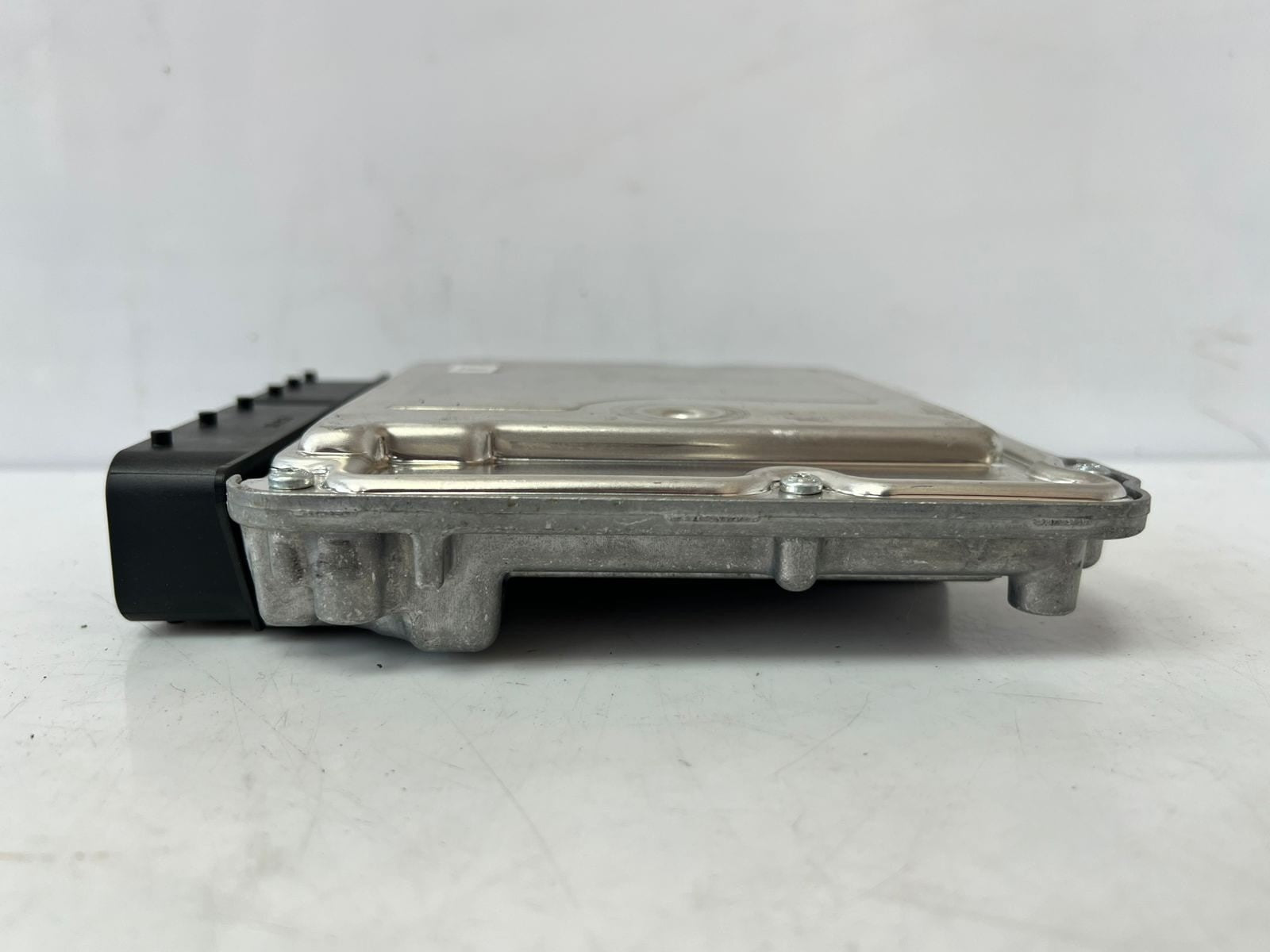 2012 BMW F30 N47D F20 3' 2.0 320d 120d diesel Engine Control Unit ECU 8518568 