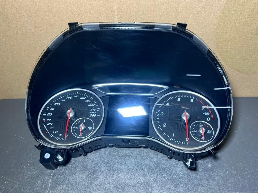 2012-2014 Mercedes-Benz W246 B-Class Instrument Cluster Speedometer A246 9006913