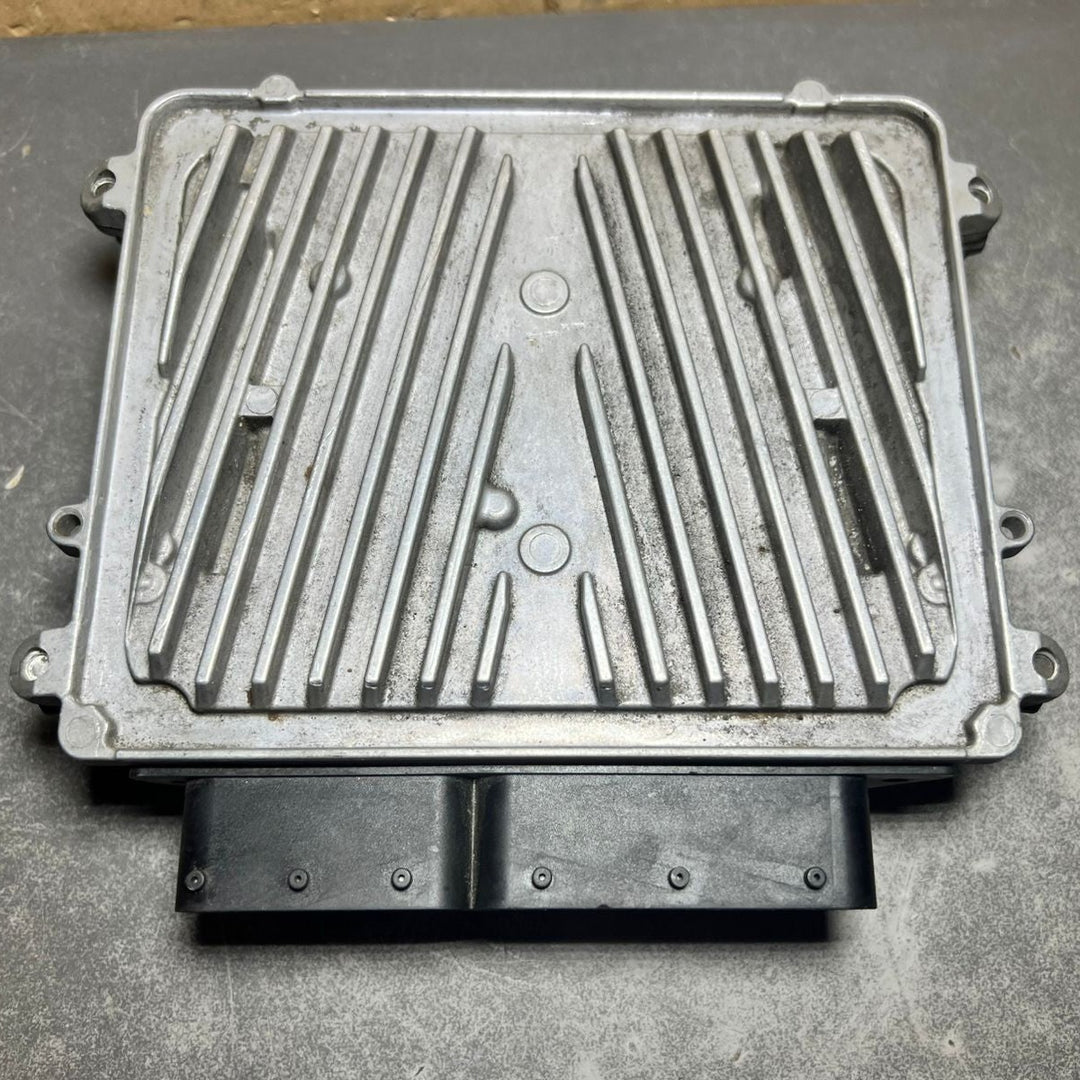 03-06 Mercedes-Benz W203 C-Class ECU Engine Control Module Unit A272 1531679 OEM