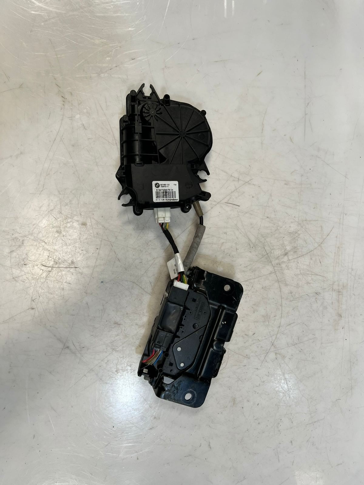 2010-2017 BMW X3 F25 TALIGATE Trunk Lid POWER Lock Actuator 7249578 OEM