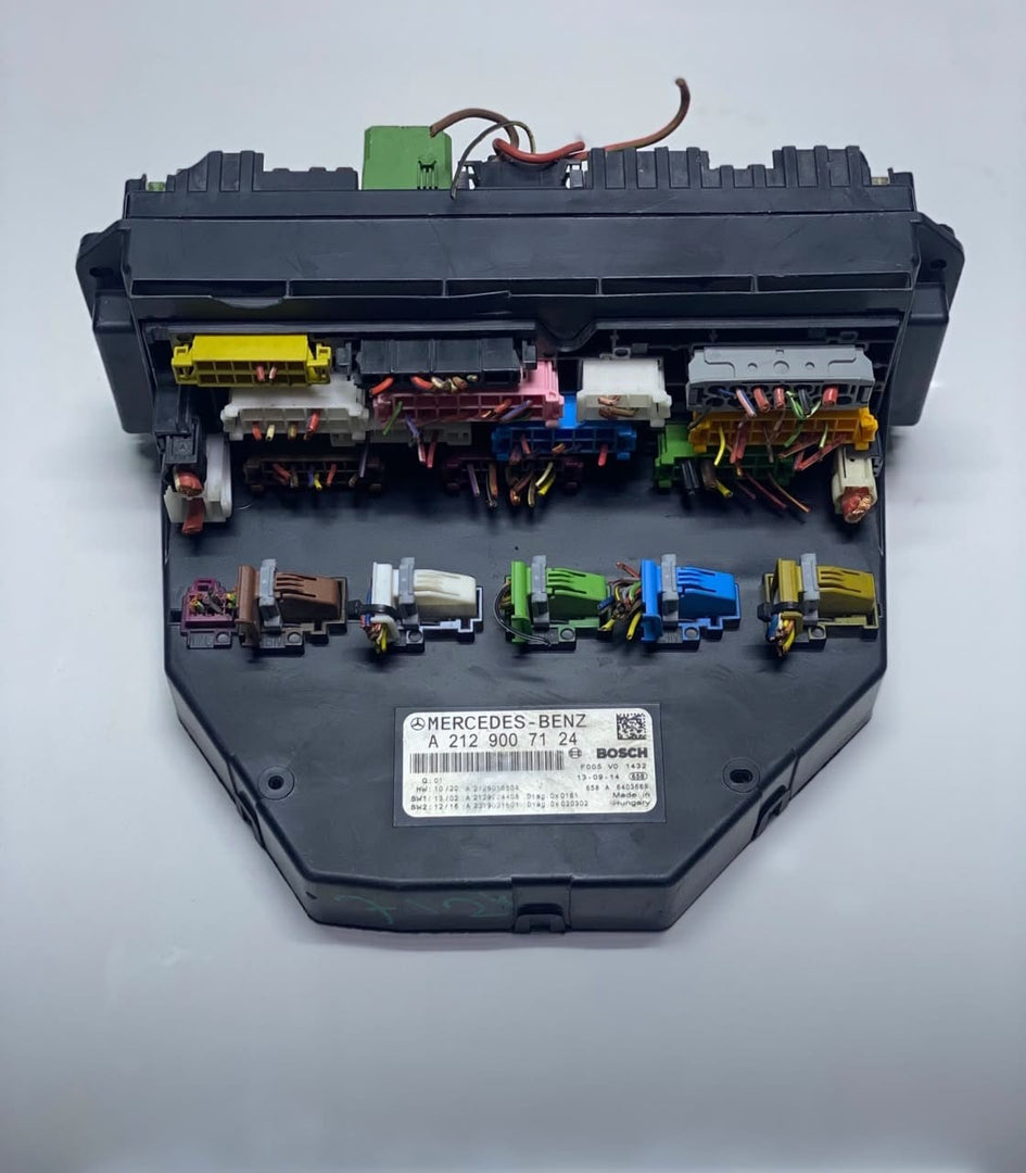 Mercedes Front Sam Fuse Box Control Module A2129007124 W212 E-Class W218 W204 