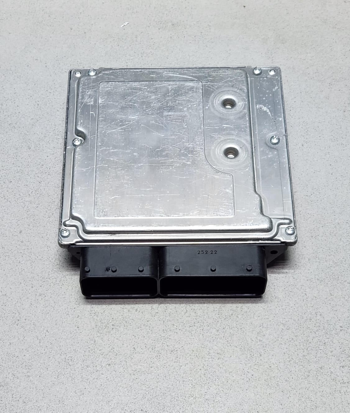 2003-2010 BMW 5 Series Engine Control Module 7799856 E90 and E91