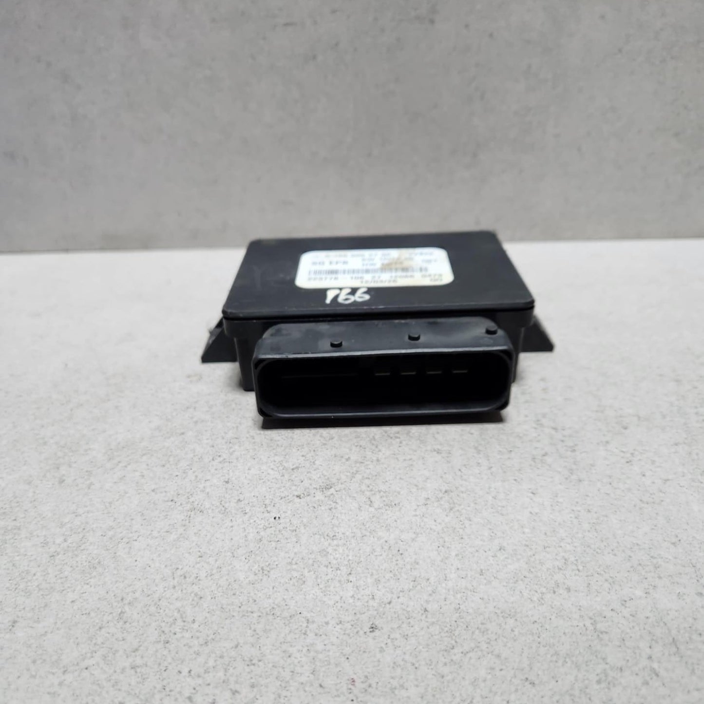 2012-2015 Mercedes-Benz ML350 Electric Parking Brake Control Module A1669002700