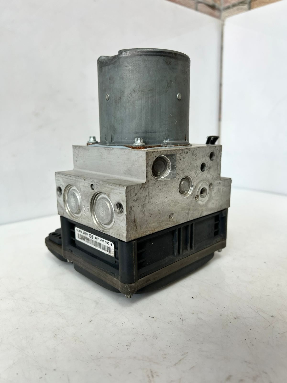 2011-2016 BMW 550i 5 GT F07 ABS Pump Module 6851382 OEM