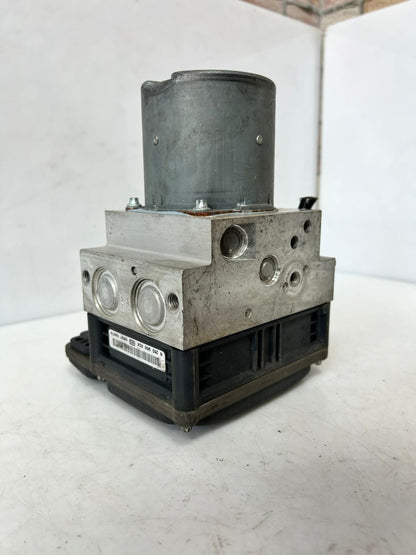 2011-2016 BMW 550i 5 GT F07 ABS Pump Module 6851382 OEM