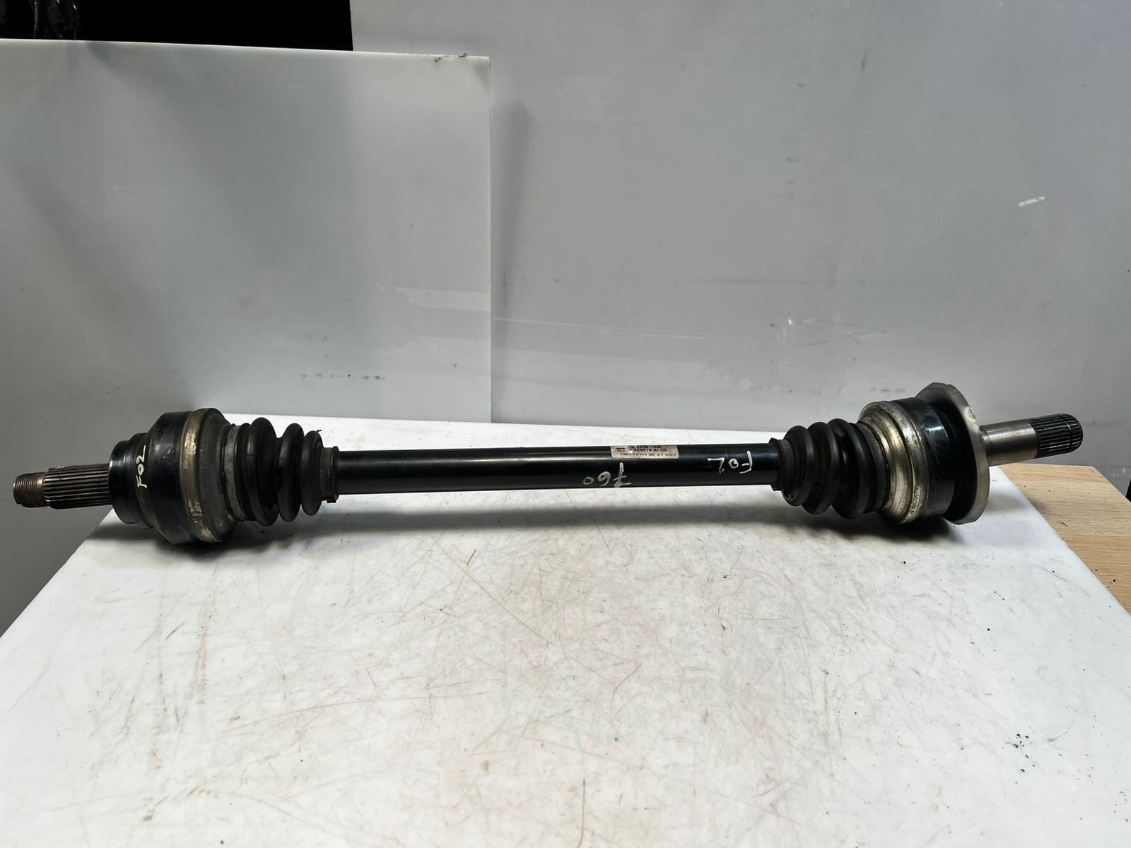 2013-15 BMW 7' F01 F03 F04 F02 Active Hybrid 7 Rear Right CV Axle Shaft 7566078