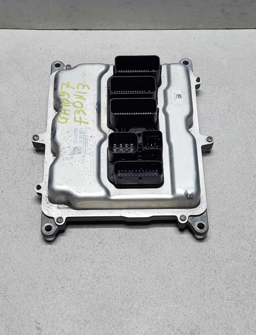 2012-2015 BMW 118i Engine Control Unit 8638198 F20 F30 OEM