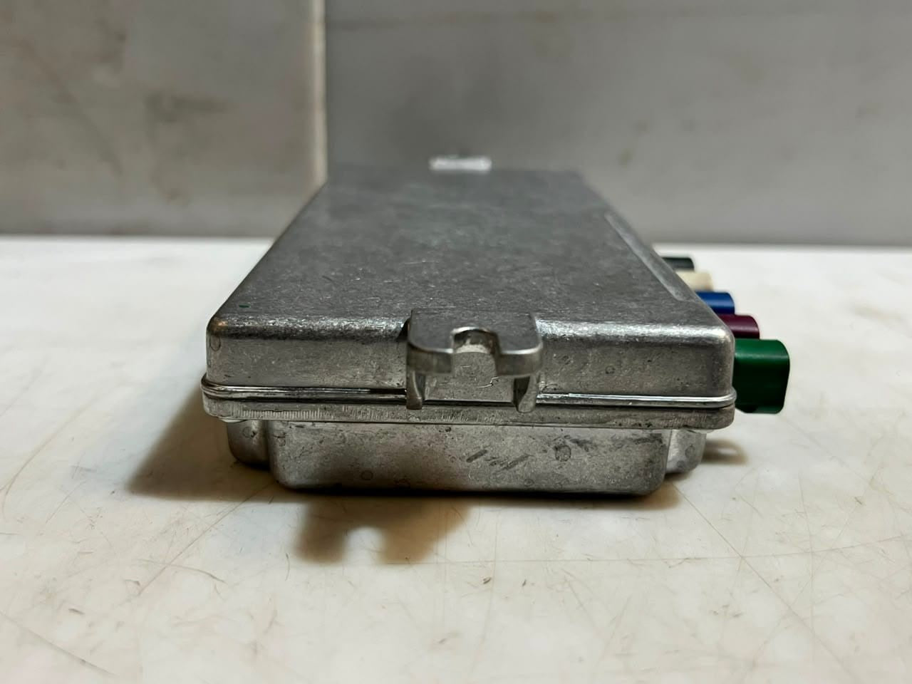 BMW 640i 6' 4' F06 F32 F30 Control Unit Top Rear Side View Module 9393952