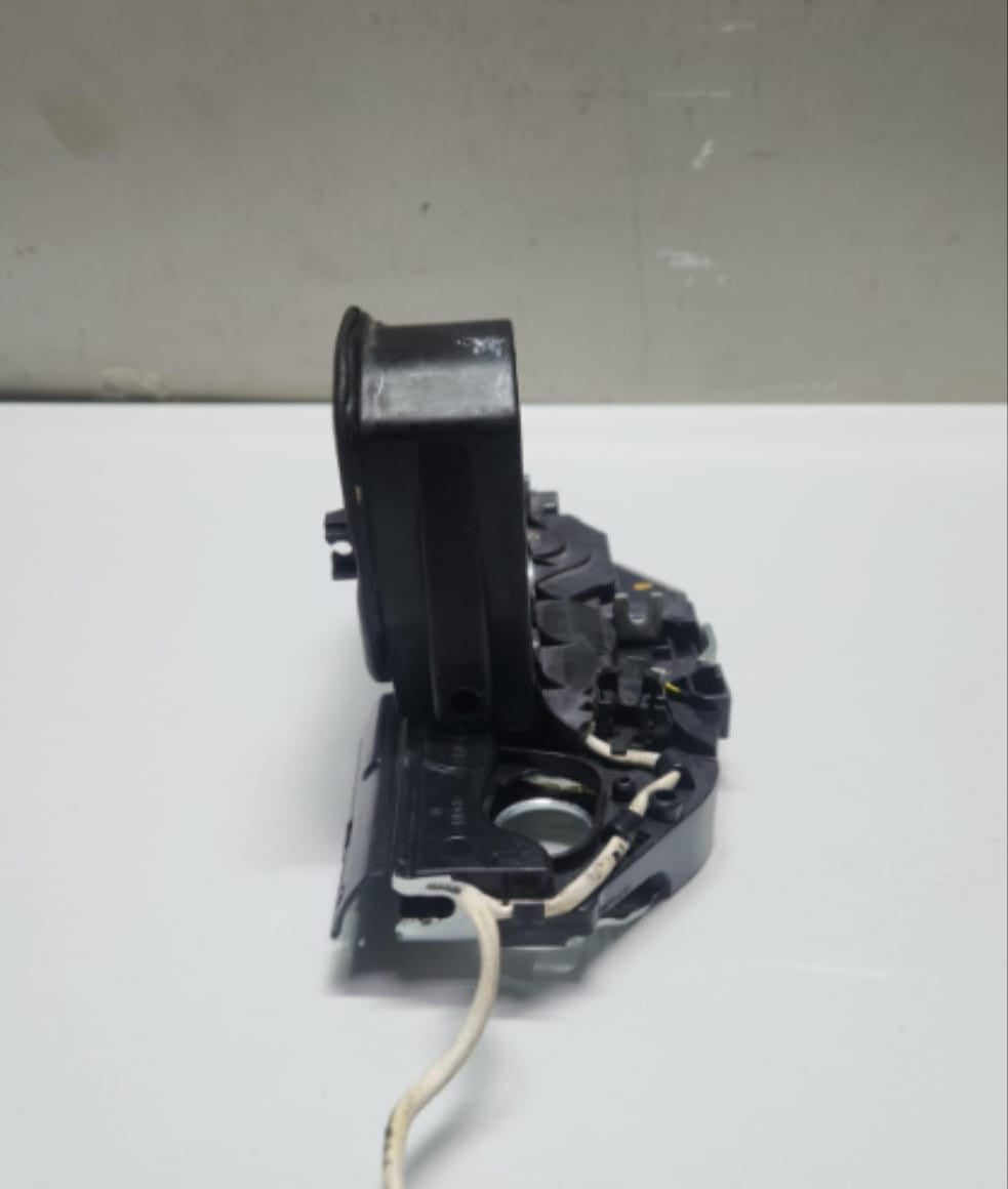 09-16 BMW 535i Front Left Door Lock 71856897 Series F01 F02 F04 and 5 Series OEM