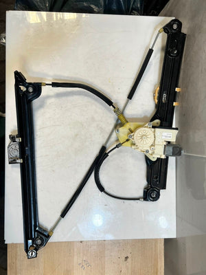 BMW 5' F07 GT Front Right Window Regulator With Motor 7197912 OEM