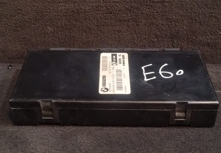 BMW E60 E61 BODY CONTROL MODULE / CHASSIS GATEWAY P/N 9157155