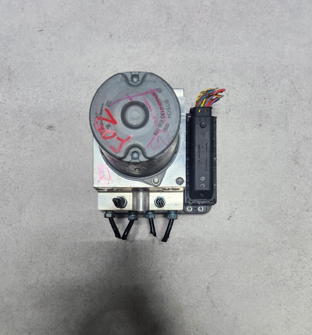 BMW Abs Anti-Lock Brake Pump Module 6797036 F01 F02 7 Series and F07 5 Series 