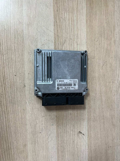 2010 BMW 118D E81 E87 E88 N47D20 Motor Control Module ECM 0281016925 8510592