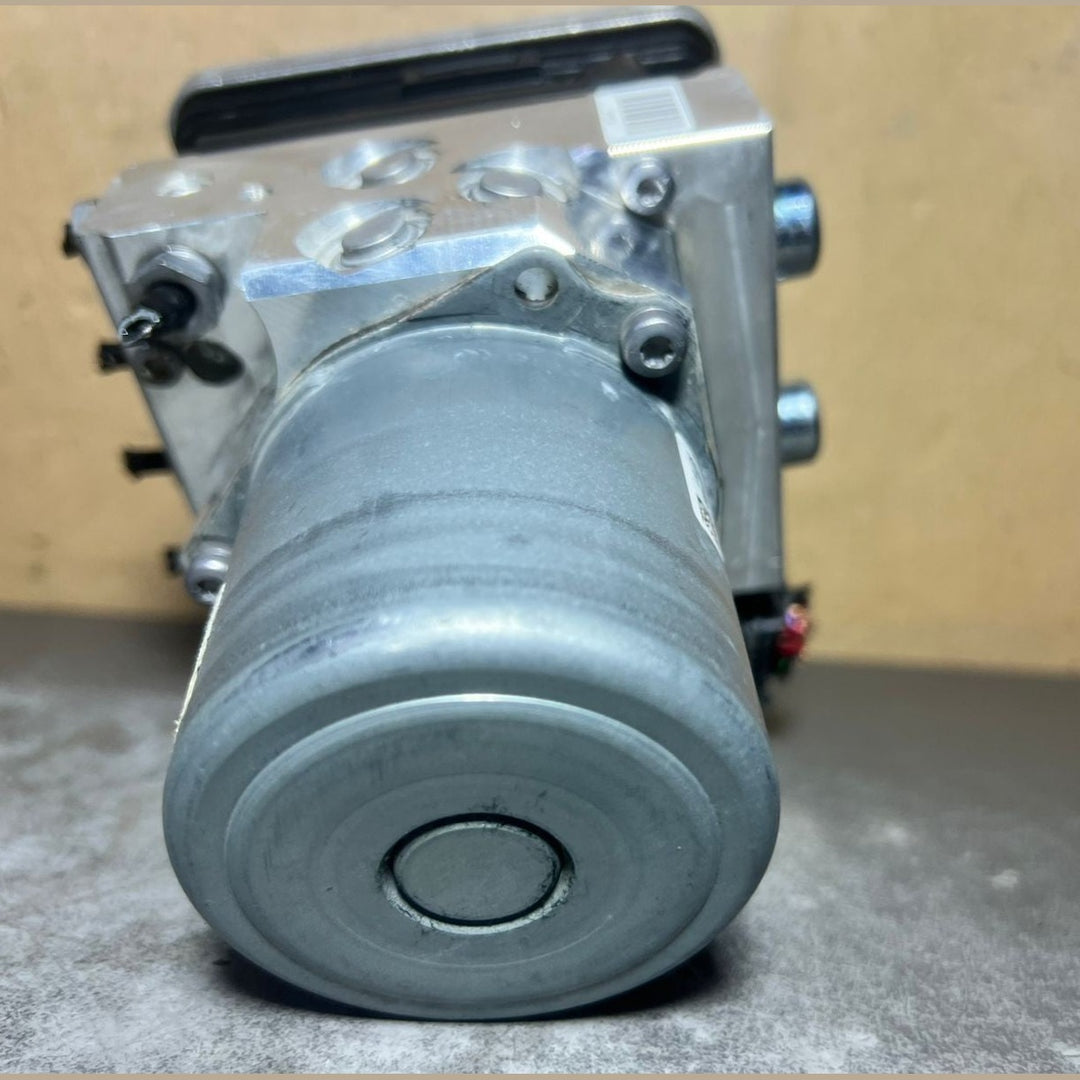 15-20 Mercedes W213 E-Class ABS Anti Lock Brake Pump Module A213 4314901 OEM