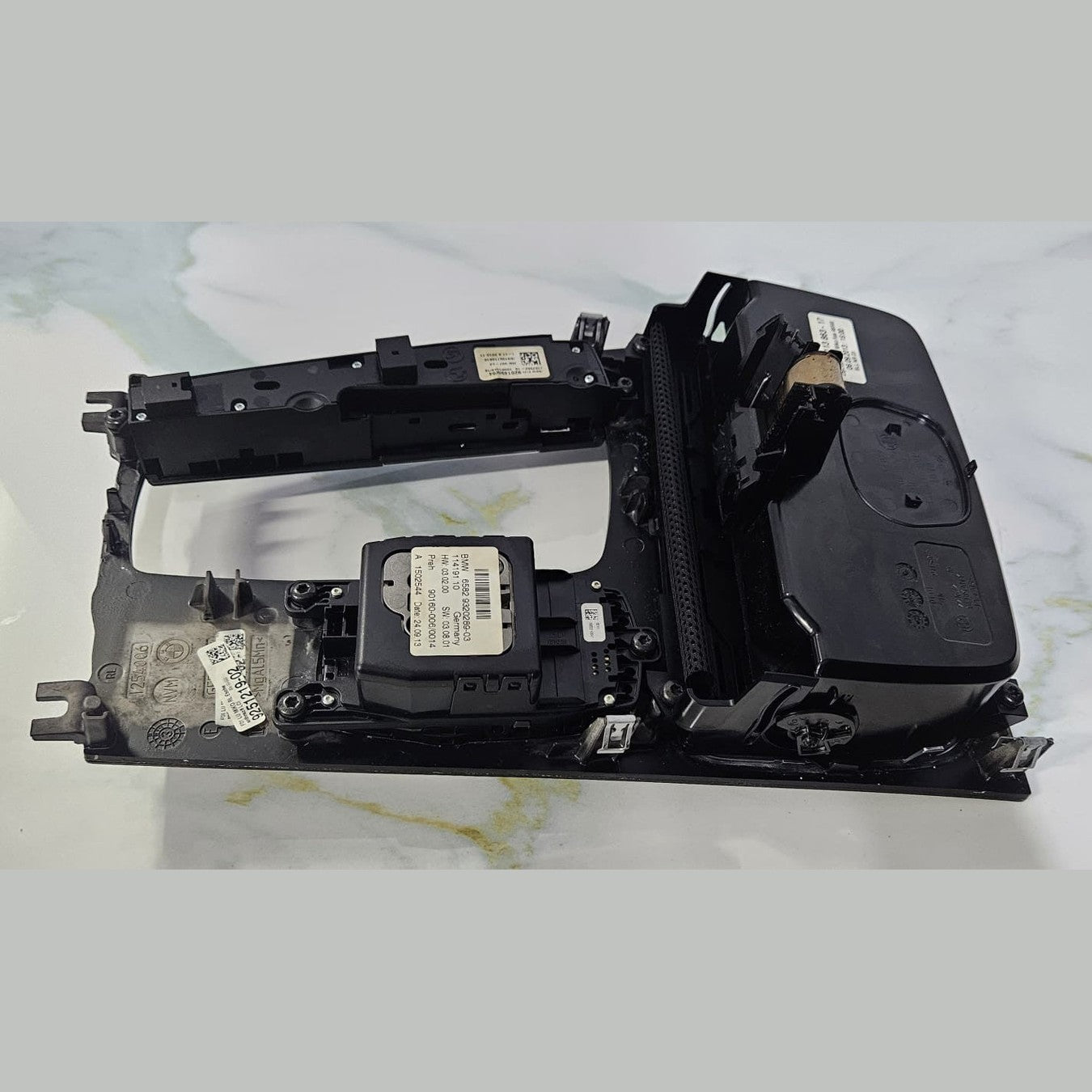 BMW F02 F03 F04 Gear Shifter Trim Plastic Mouse and cup holder 9113863 9320289