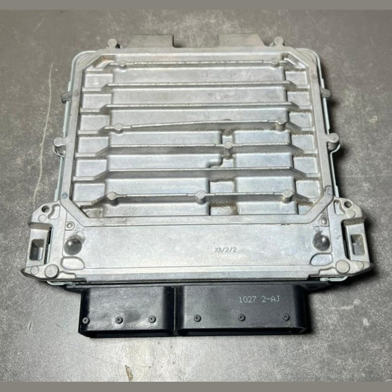 14-18 Mercedes W205 C-CLASS Engine Control Module Unit ECM ECU A274 9000800 OEM